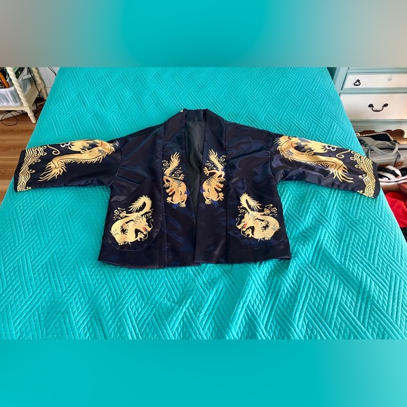 Black and Gold Dragon Kimono - Picture 3 of 6